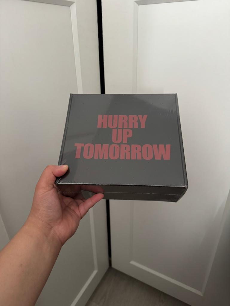 The Weeknd Hurry Up Tomorrow x Playboy Carti Collector’s Box, Kleding | Heren, T-shirts, Nieuw, Overige maten, Zwart, Verzenden