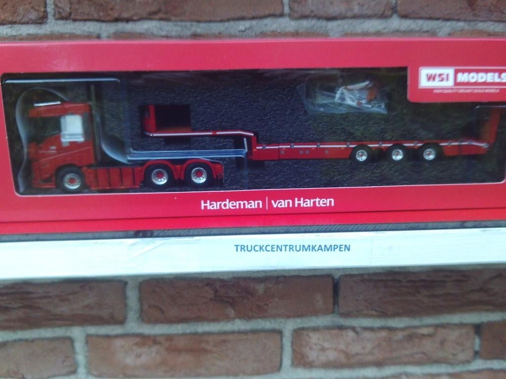 WSI  Volvo  FH  Aero  van  Hardeman  van  Harten., Ophalen of Verzenden, Nieuw, Bus of Vrachtwagen, Wsi