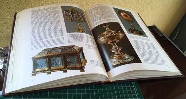 Antiek-heel veel illustraties, Klokken, Wandtapijten, Wapens, Antiek en Kunst, Antiek | Boeken en Bijbels, Ophalen of Verzenden