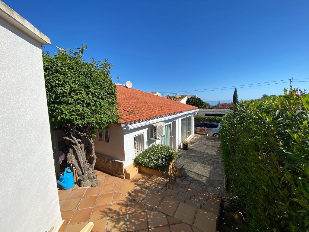 Foto 4 van Vrijstaande 4-persoons bungalow met privézwembad in Denia (M