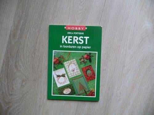 Boekje Kerst in borduren op papier, Erica Fortgens, Ophalen of Verzenden, Zo goed als nieuw, Kerst, Overige typen