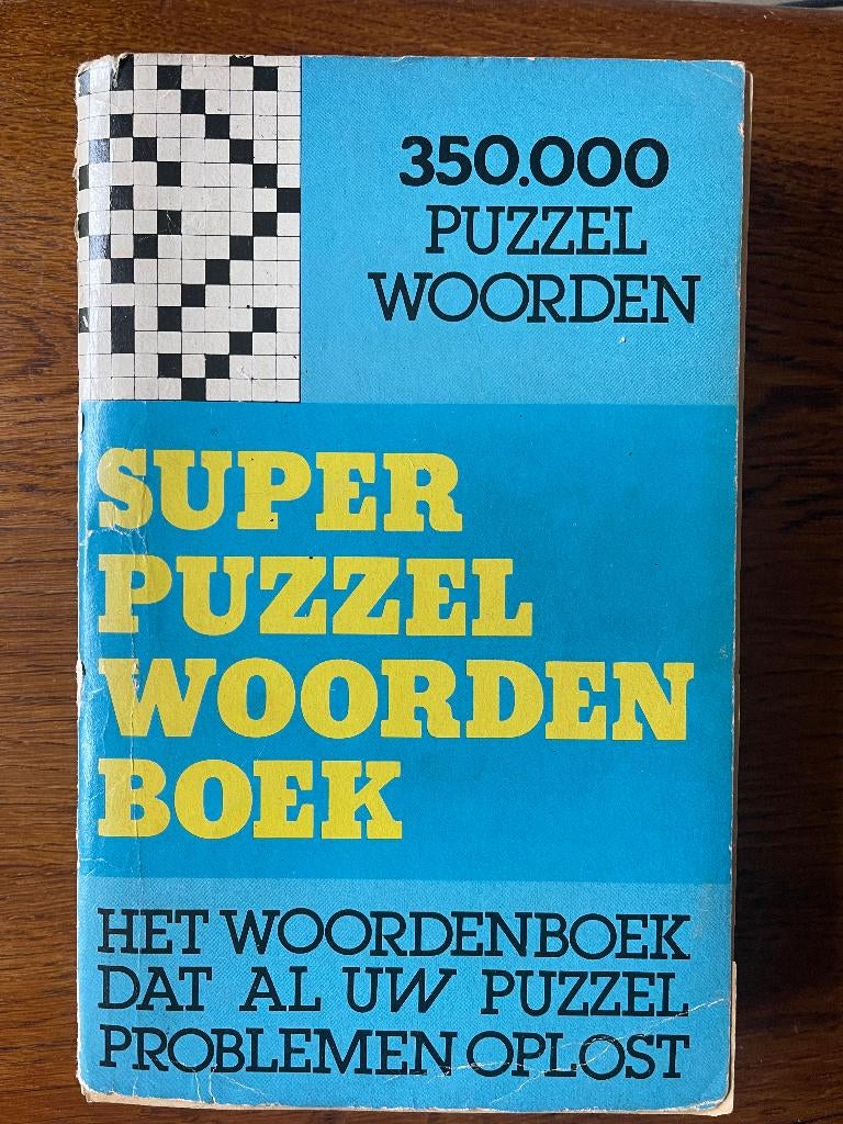 "Super Puzzel Woordenboek" 350.000 Puzzel Woorden, Hobby en Vrije tijd, Denksport en Puzzels, Ophalen of Verzenden, Minder dan 500 stukjes