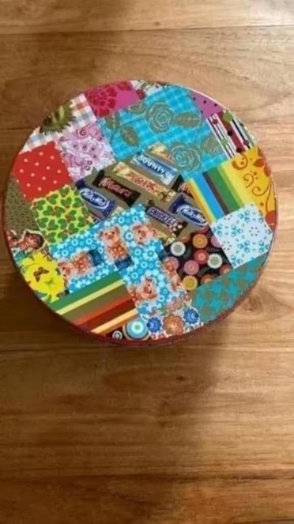 Rond blik / trommel afbeelding milky way, snickers, Verzamelen, Ophalen of Verzenden, Gebruikt, Koek(jes), Overige merken