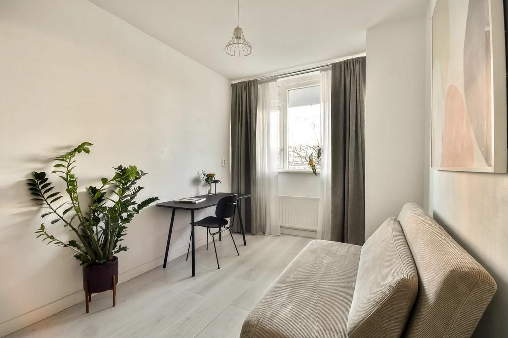FEST Amsterdam bureau + Lensvelt stoel, Ophalen, Zo goed als nieuw