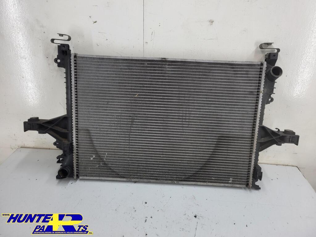 Radiateur Volvo V70/XC70/S60/S80 ('00-'08) 30681493, Gebruikt, Ophalen of Verzenden, Volvo