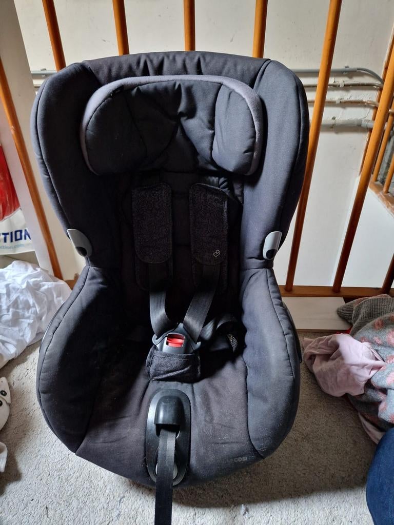 2x Maxi Cosi Axiss, Kinderen en Baby's, Autostoeltjes, Zo goed als nieuw, Maxi-Cosi, 9 t/m 18 kg, Autogordel, Ophalen