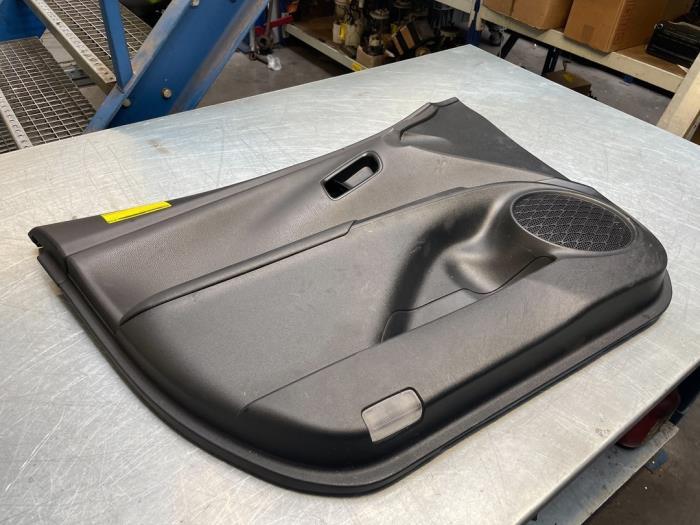 Portierbekleding 4Deurs links-voor van een Toyota Prius, Gebruikt, -, -, Ophalen of Verzenden