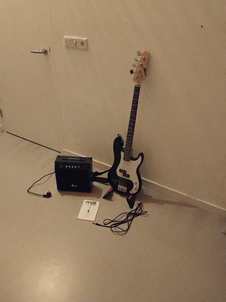 Basgitaar van het merk MAX, Ophalen, Nieuw, Elektrisch
