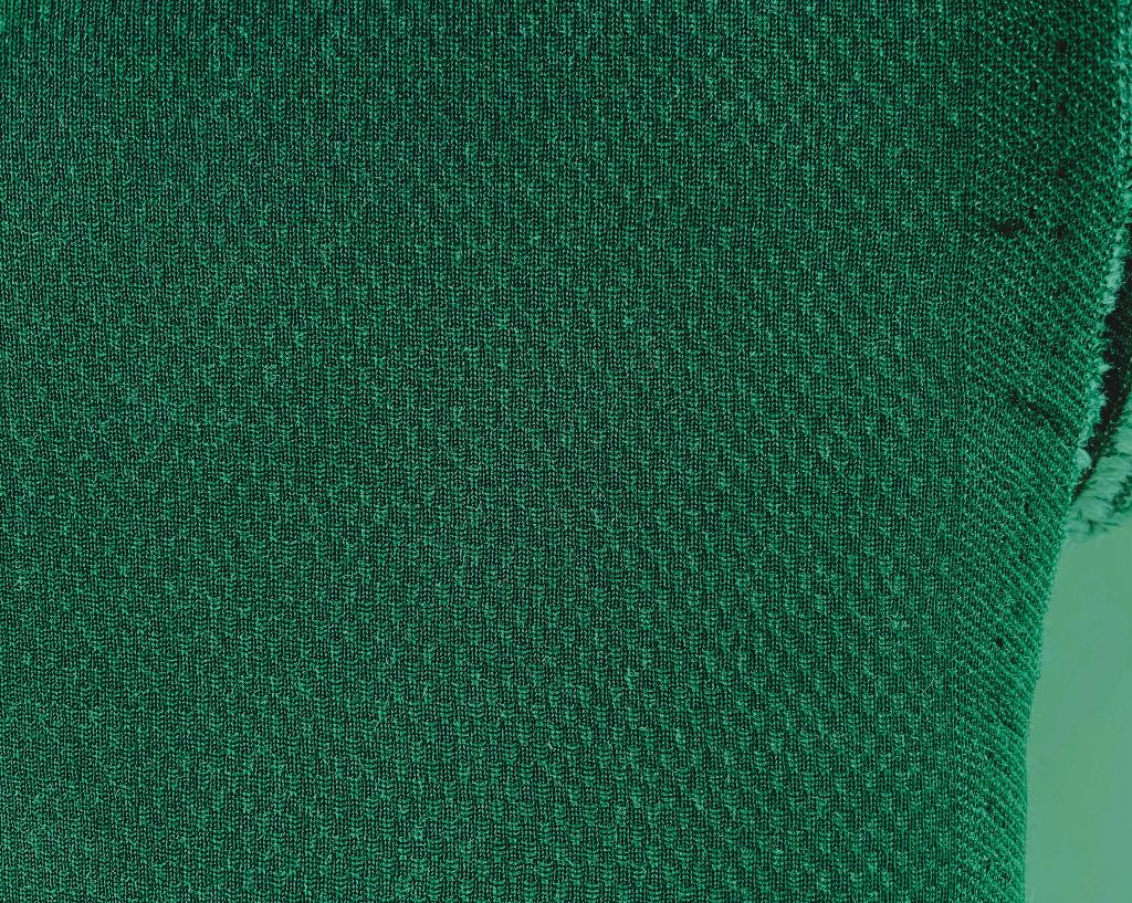 Kvadrat Febrik Plecto Herbal Green; 3,9 meter (gordijn-)stof, Hobby en Vrije tijd, Stoffen en Lappen, Overige materialen, 120 cm of meer