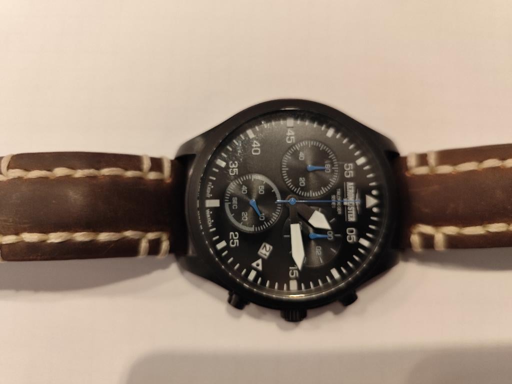 Horloge Areomeister serie AM 8010, Overige merken, Leer, Staal, Polshorloge