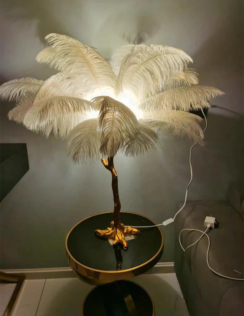 Elegante veren lamp met gouden accenten, ., 100 tot 150 cm, Ophalen of Verzenden, Zo goed als nieuw