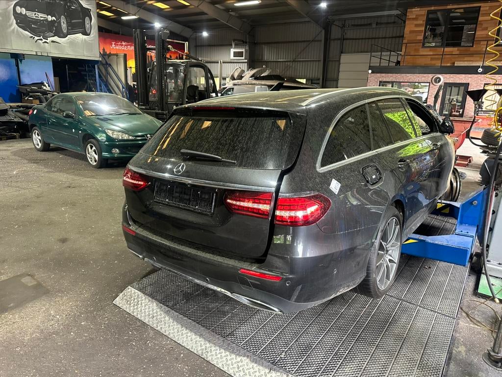 Deuren achterklep a bumper Mercedes e220d estate 2021 s213, Ophalen, Achterklep