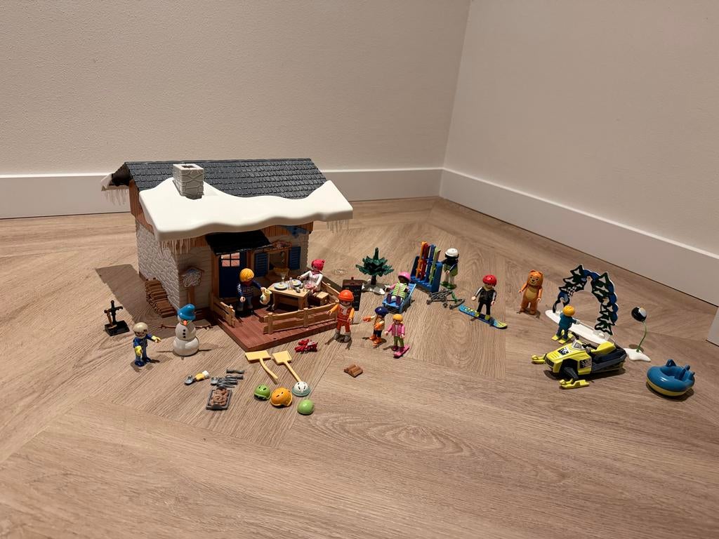 Playmobil Ski Huis - Complete Set, Ophalen of Verzenden, Zo goed als nieuw, Complete set