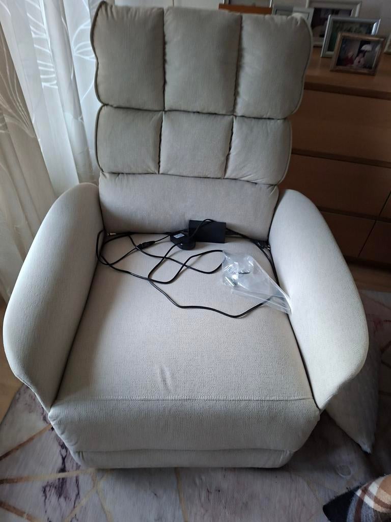 Stoel longe nieuw koste 204. Nu 110. Kan naar achter en voor, Ophalen, Nieuw, Eenpersoons, Minder dan 150 cm