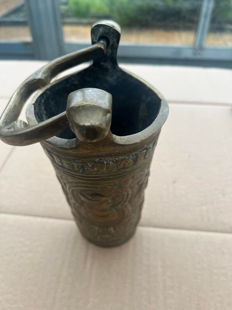 Oude Bronsen Beker met Handvat, Antiek en Kunst, Ophalen of Verzenden, Brons