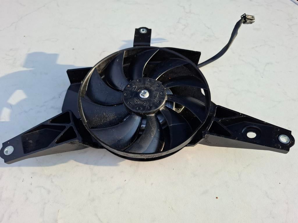 Radiator ventilator yamaha r7, Motoren, Ophalen of Verzenden