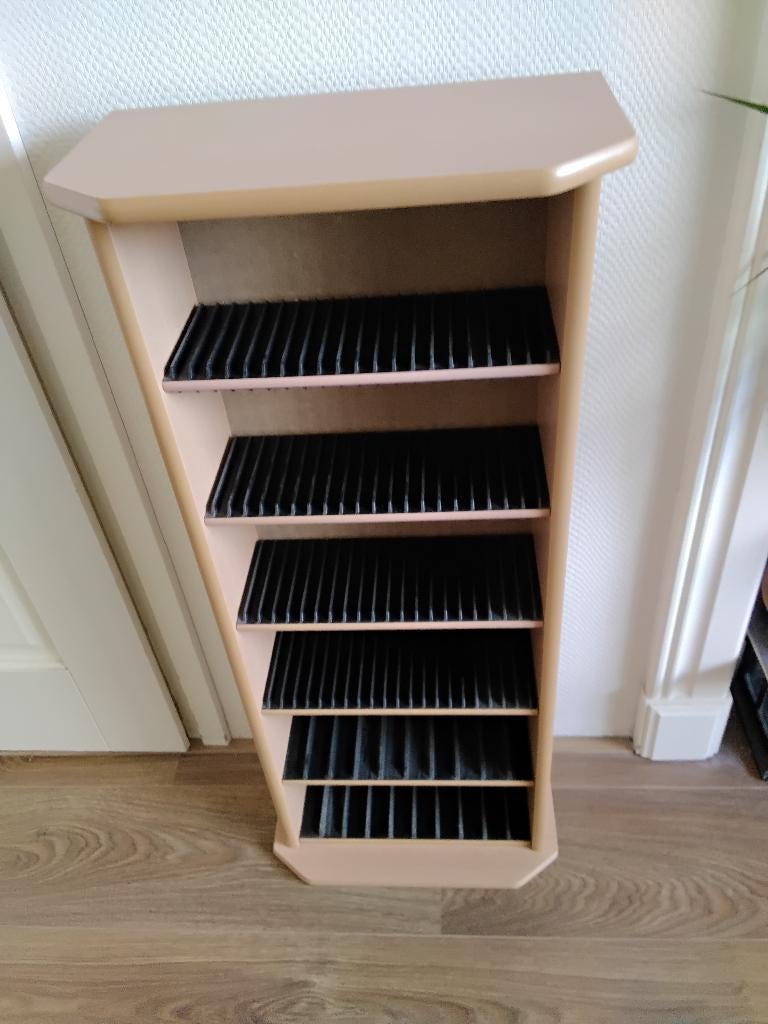 CD-toren, Ophalen, 75 tot 150 discs, Zo goed als nieuw, Cd's