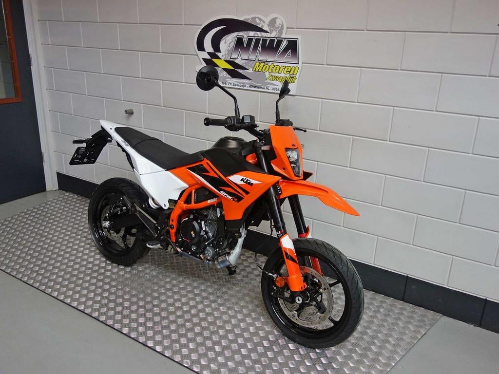 KTM 125 SMC R (bj 2025), KTM, Bedrijf, Onbekend, 125 cc