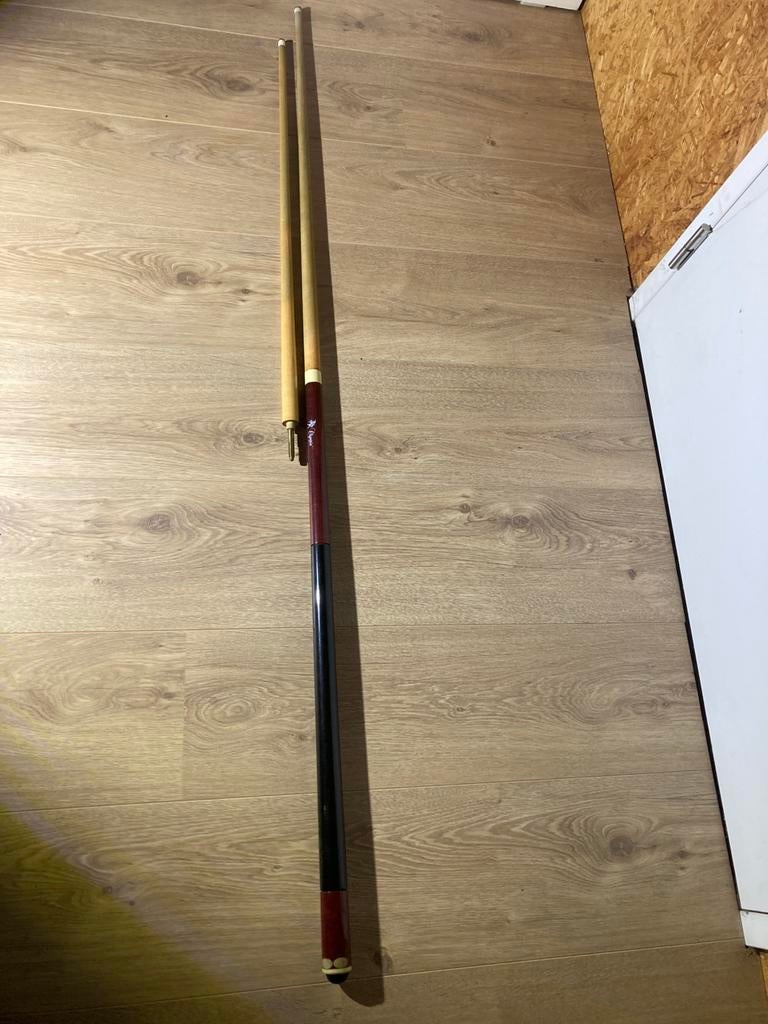 Olympia keu 495 gr. met 2 topeinden 10,5 en 11,5 mm, Sport en Fitness, Biljarten en Poolen, Ophalen of Verzenden, Zo goed als nieuw