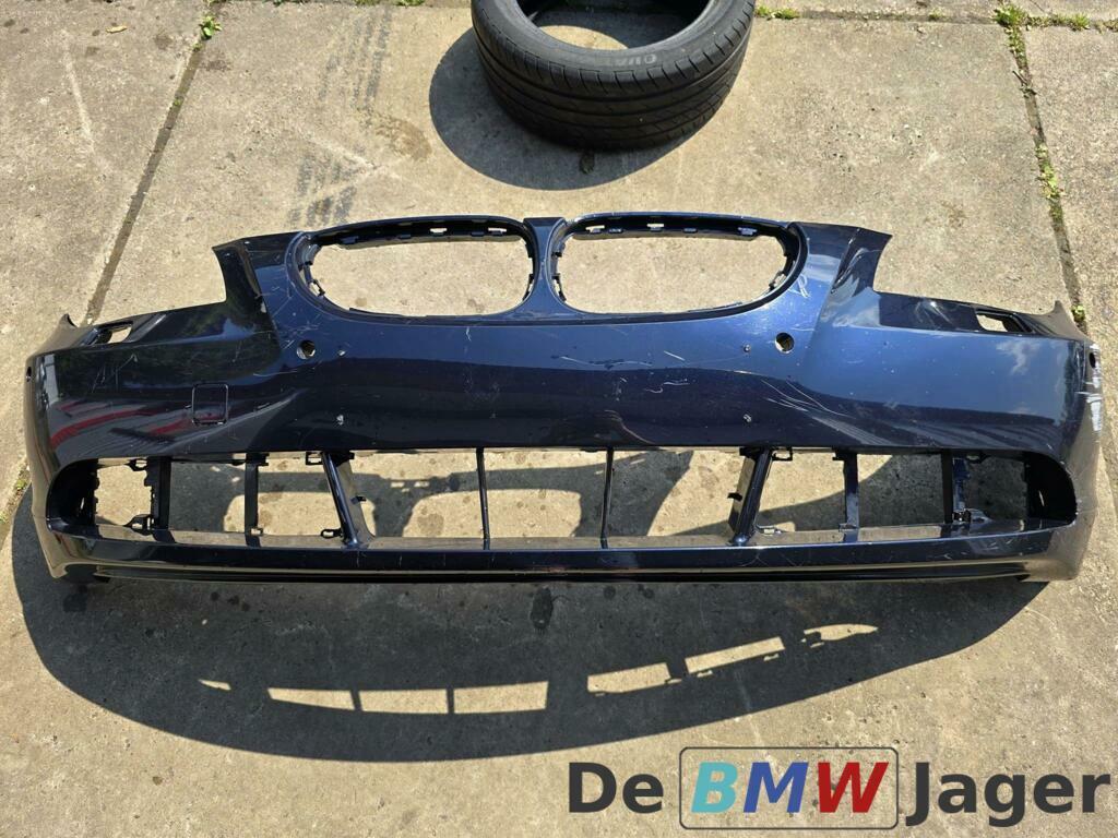 Voorbumper zwart BMW 5-serie E60 E61 51110149246, Gebruikt, Voor, Ophalen of Verzenden, Bumper