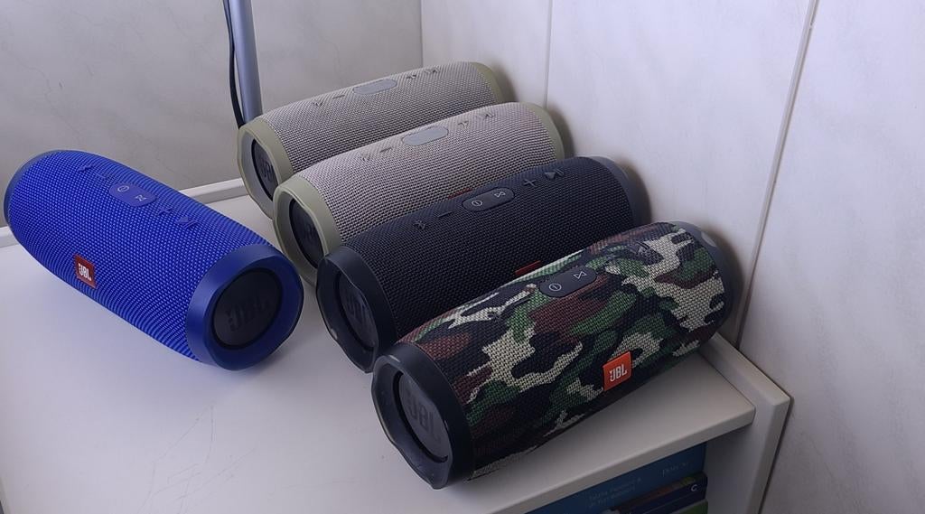 🎶JBL Charge 3 speakers - Verschillende kleuren🎶, Audio, Tv en Foto, Luidsprekers, Zo goed als nieuw, Overige typen, 60 tot 120 watt