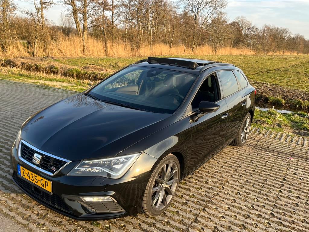 Seat Leon 2.0 TDI 150PK 2019 Zwart, Auto's, 1325 kg, Zwart, 4 cilinders, Leon