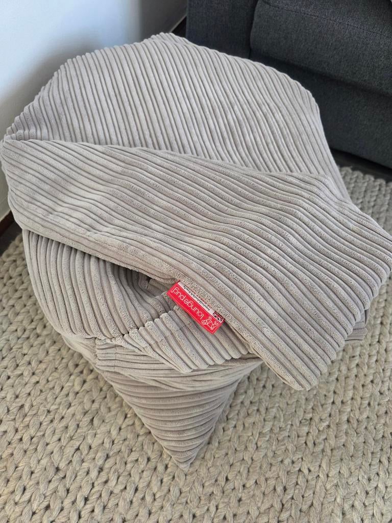 Lounge Pug Vloerkussen Zitzak XL - Comfortabel en Stijlvol, Huis en Inrichting, Zitzakken, Ophalen of Verzenden, Zo goed als nieuw