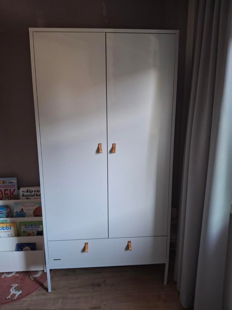 Kidsmill Babykamer: Kledingkast en Commode - Lichtgrijs, Kinderen en Baby's, Ophalen, 50 tot 70 cm, 105 cm of meer, Commode