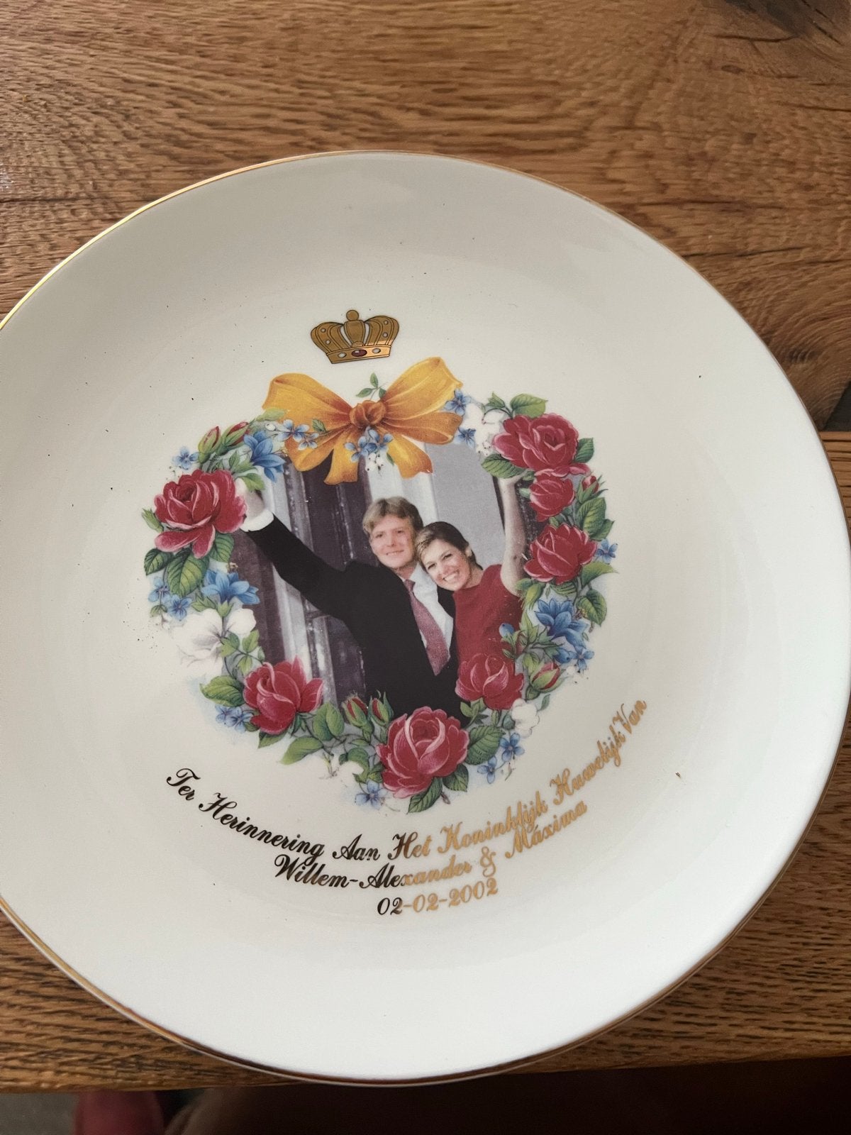 Huwelijksbord Willem-Alexander & Máxima - 02-02-2002, Ophalen of Verzenden, Zo goed als nieuw, Nederland, Servies