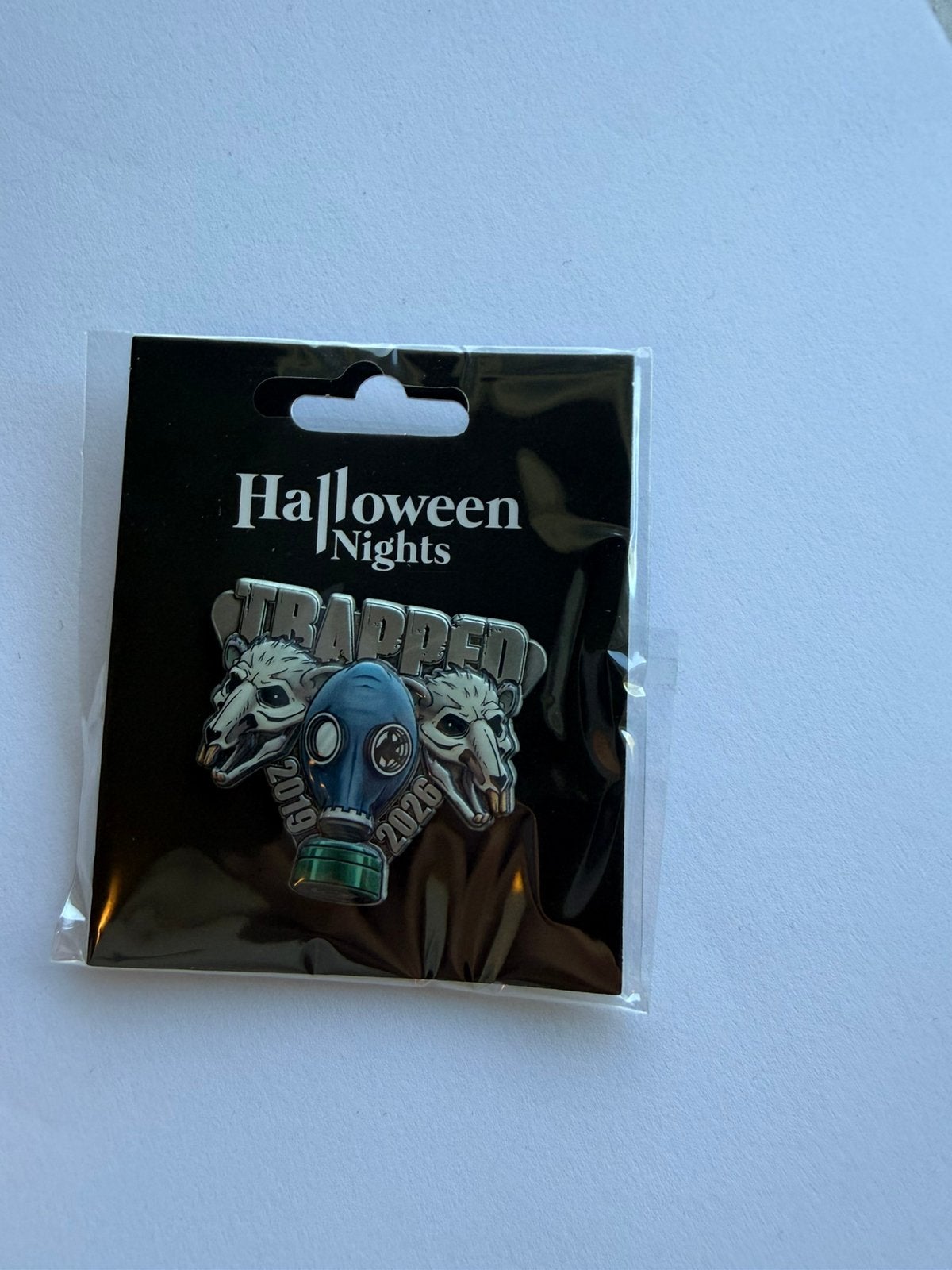 Toverland Trapped Afscheids Pin 2019-2026, Verzamelen, Ophalen of Verzenden, Nieuw, Overige onderwerpen, Speldje of Pin
