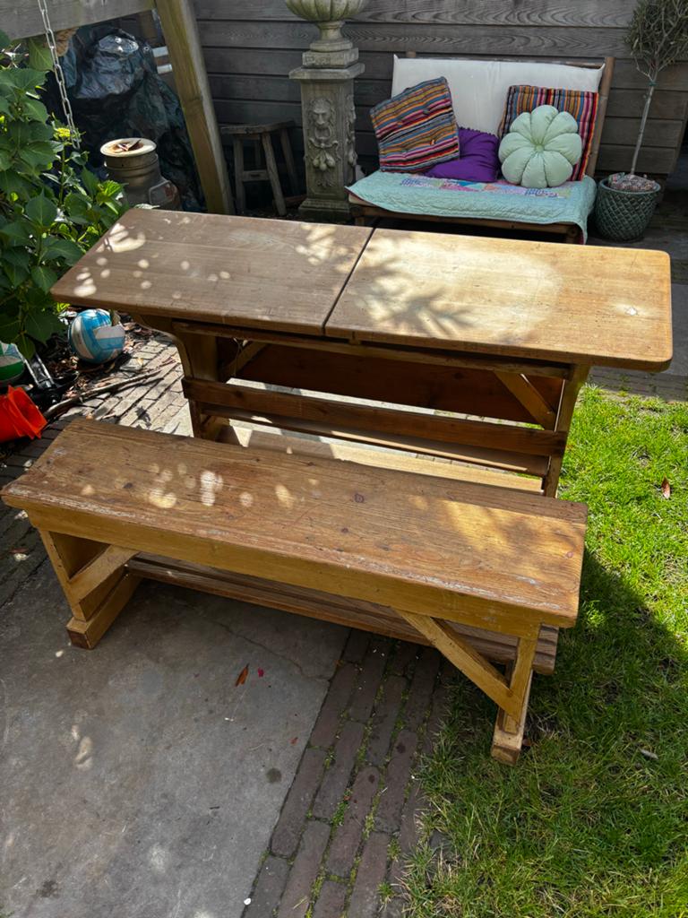 Vintage/ brocante houten schoolbankje/ lessenaar., Ophalen