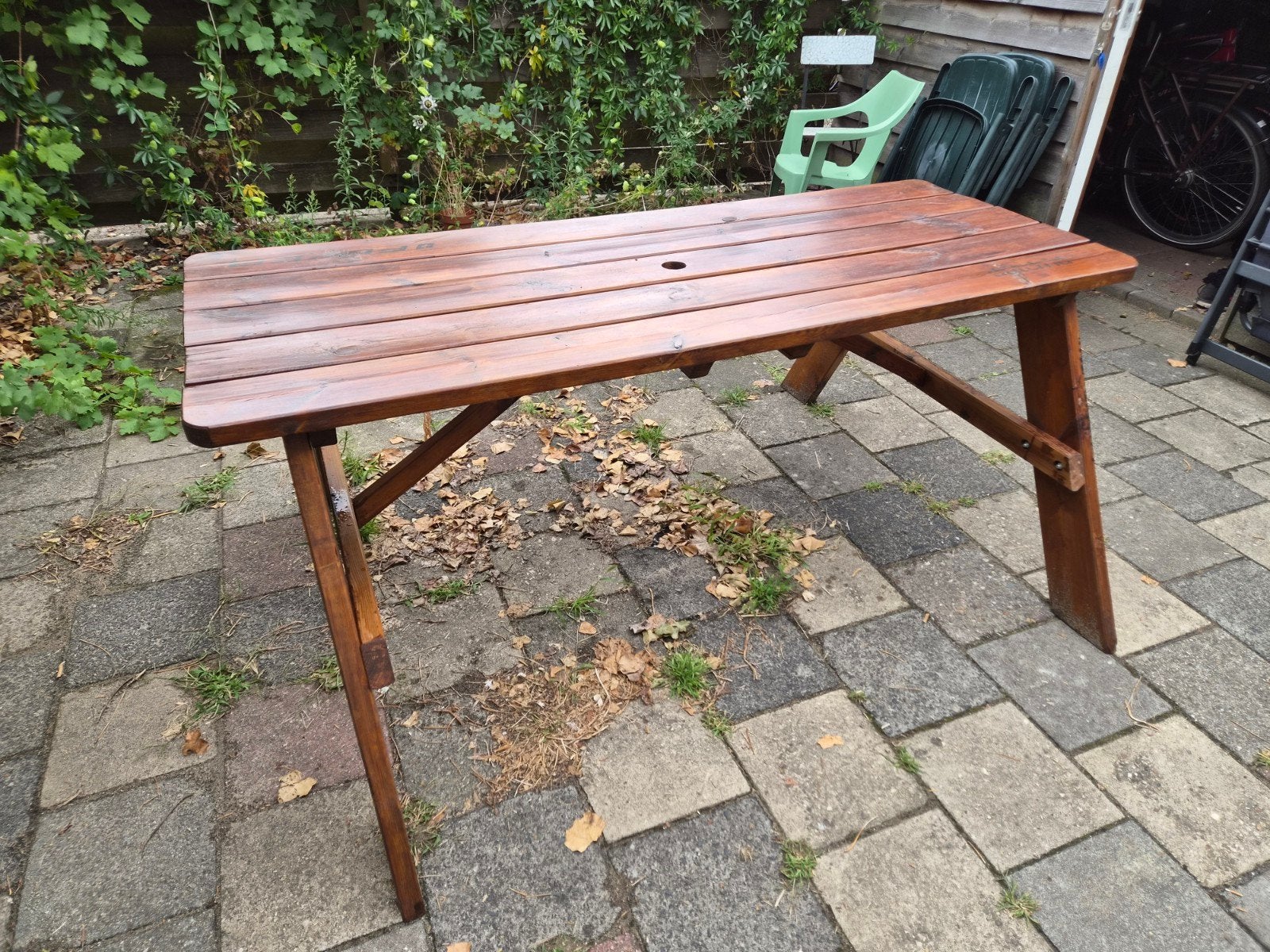 Houten tuintafel picknicktafel 180x71 - net gelakt, Ophalen, Gebruikt, Rechthoekig, Hout