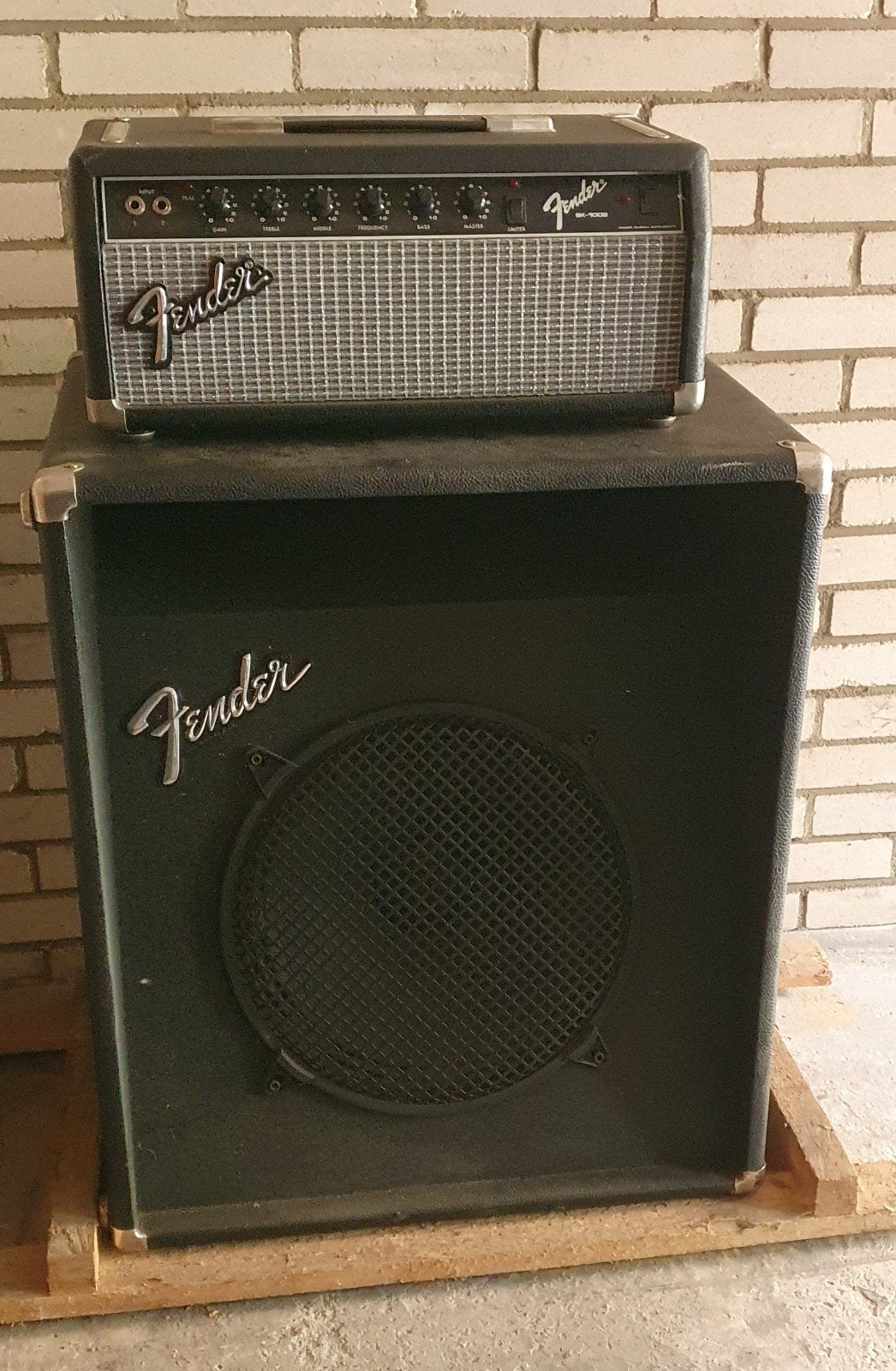 Fender Sidekick 100 Bass versterker met baskast, Ophalen, Gebruikt, Basgitaar, 100 watt of meer