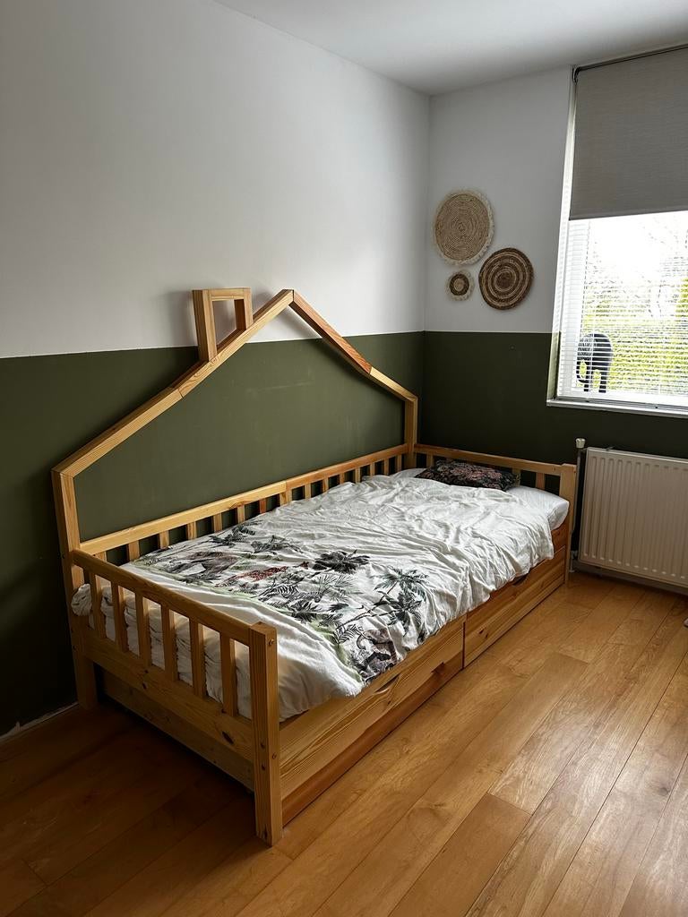 Kinderbed bedhuisje 90x200 cm, Ophalen, 85 tot 100 cm, Gebruikt, Lattenbodem