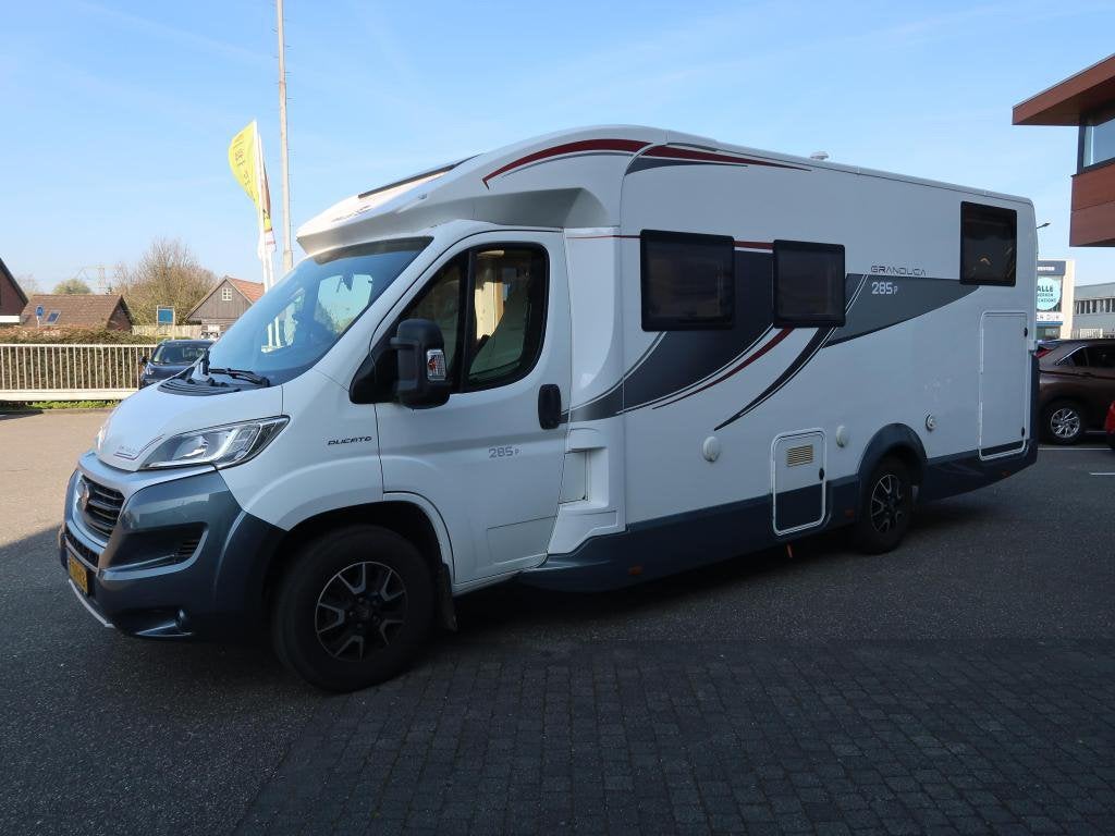 Roller team Granduca 285P halfintegraal, Ringverwarming, Fiat, Particulier, Reservewiel