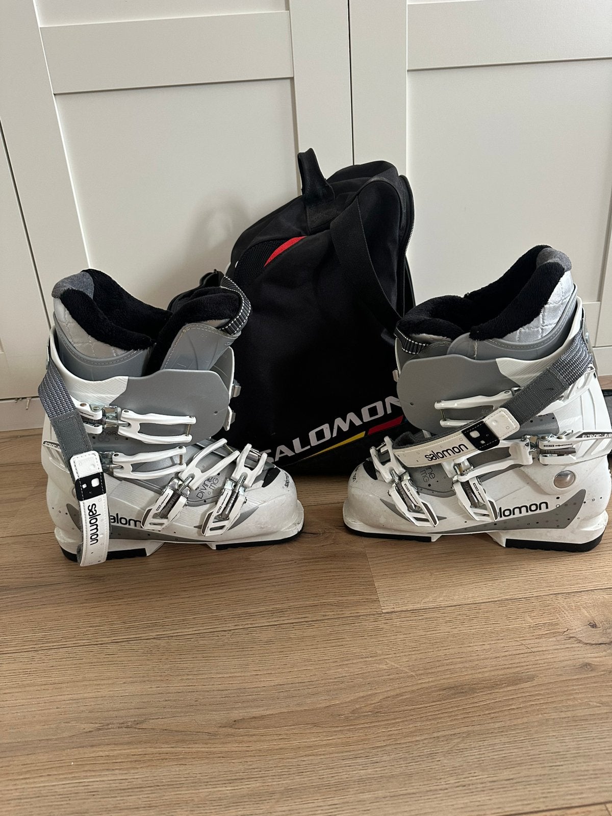 Ski schoenen van salomon maat 39, 140 tot 160 cm, Gebruikt, Schoenen, Skiën