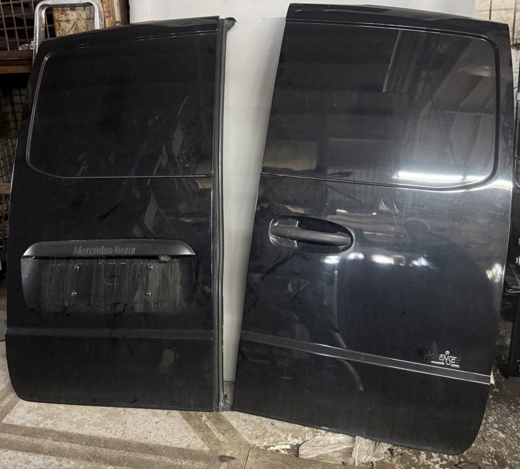 Achterdeuren vito w447 onbeschadigd, Gebruikt, Ophalen of Verzenden, Achter, -