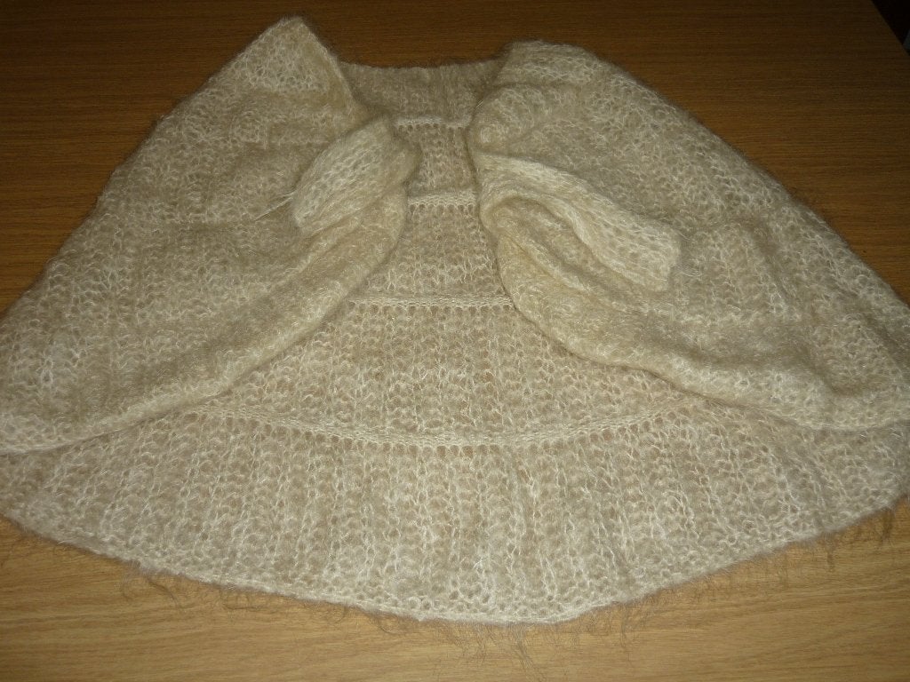 Wollen omslagdoek, Ophalen of Verzenden, Zo goed als nieuw, Maat 46/48 (XL) of groter, Sjaal