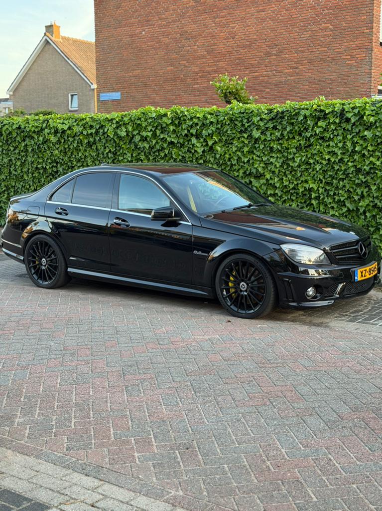 Mercedes-Benz C63 AMG black 457pk 2009 V8 6.2L kuipstoelen, Auto's, Mercedes-Benz, Automaat, 457 pk, Zwart, Startonderbreker