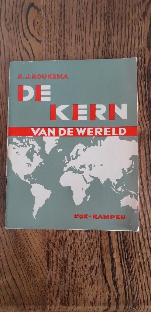 De kern van de Wereld. aardrijkskundeboek R. J. Roukema 1968, Ophalen of Verzenden, R. J. Roukema