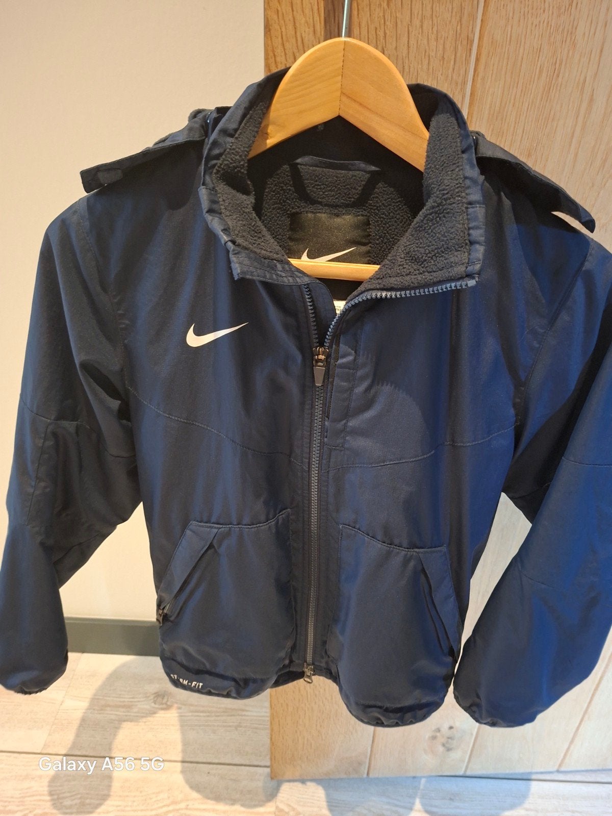 Nike jas maat 128 met ritszakken, Kinderen en Baby's, Gebruikt, Jongen of Meisje, Ophalen of Verzenden, Nike