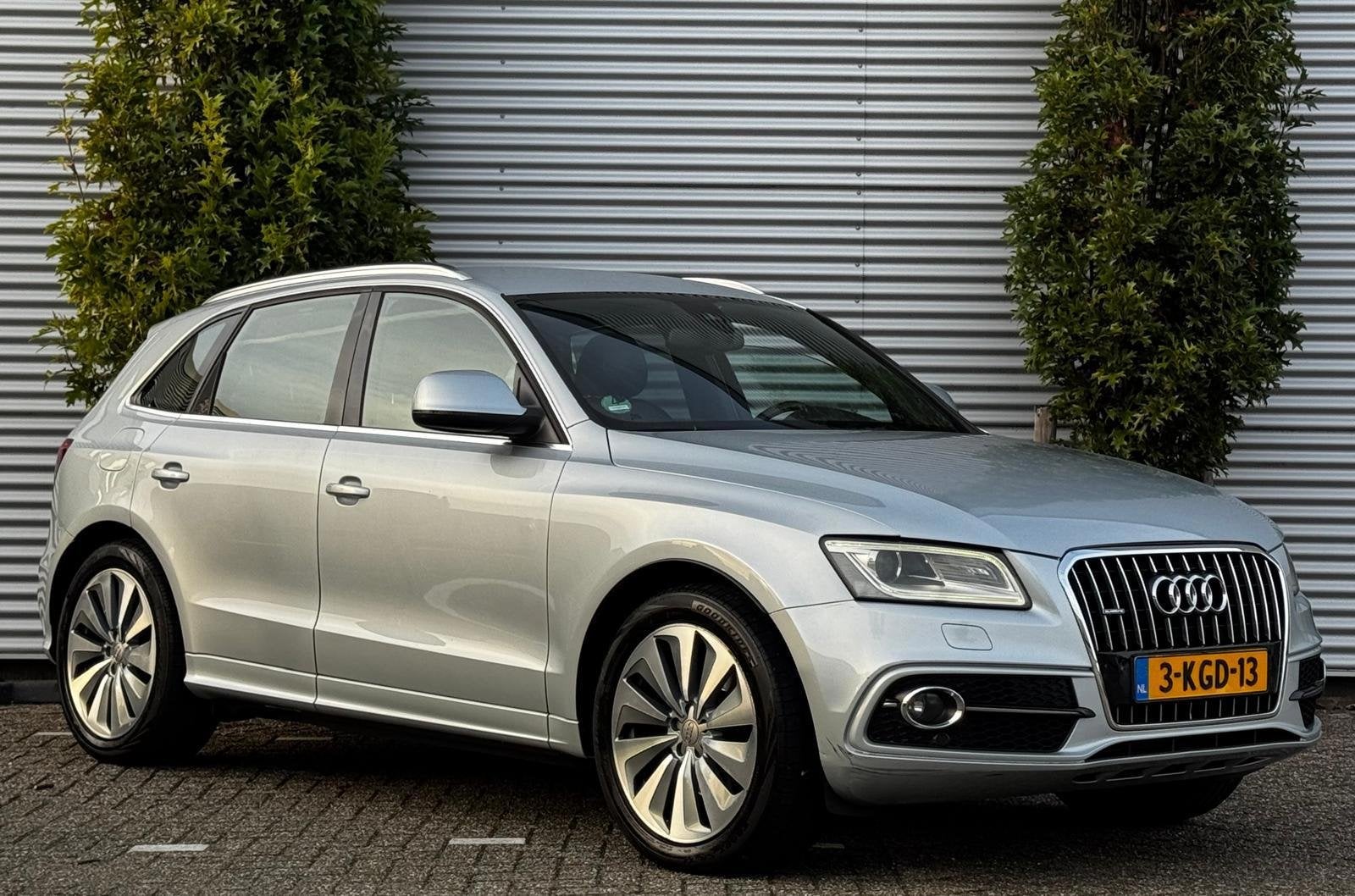 Audi Q5 2.0 TFSI hybrid quattro S Edition LEDER / XENON / NA, Auto's, Automaat, Euro 5, Gebruikt, Zwart