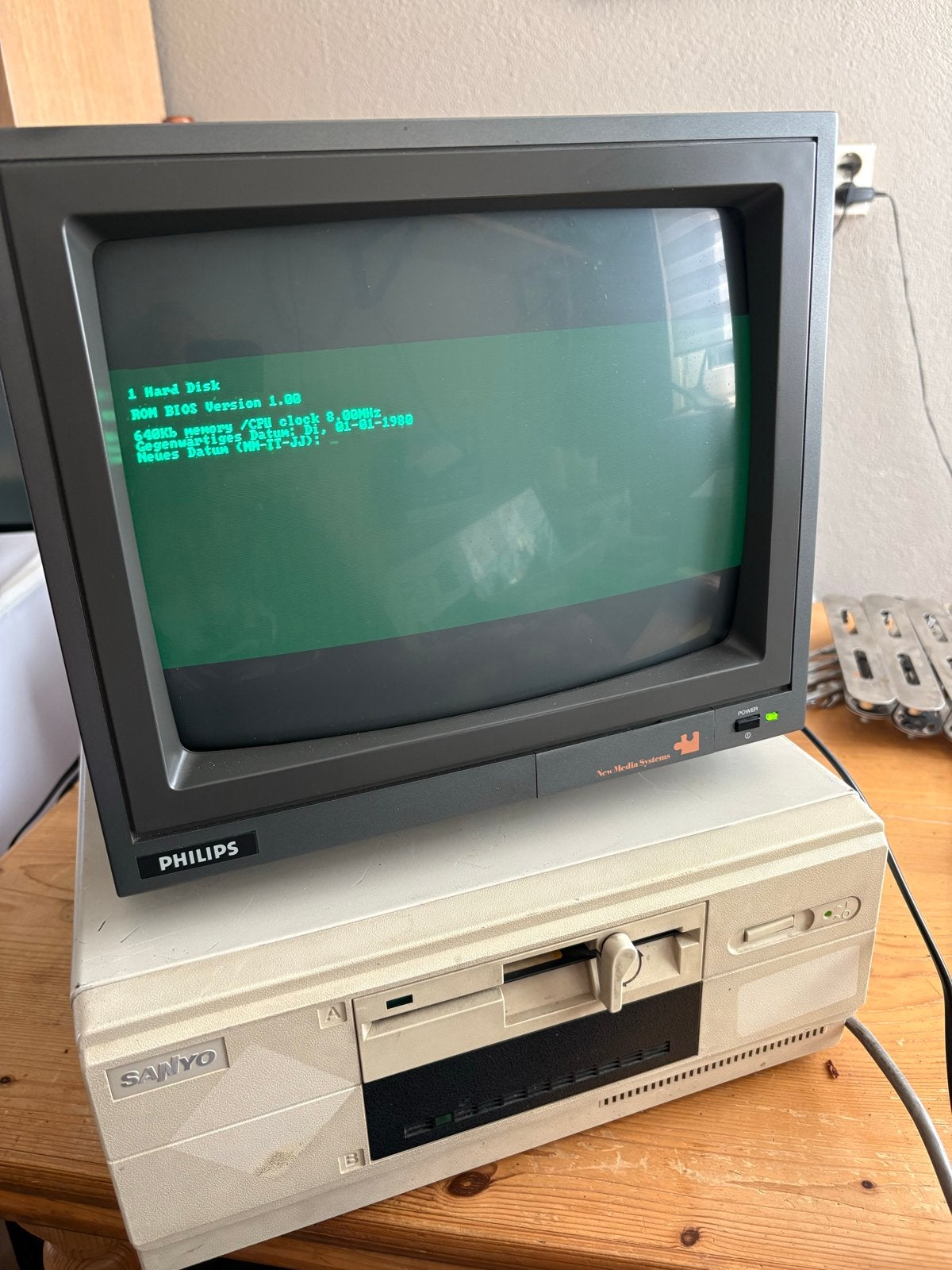 Sanyo MBC-16EX5 XT computer met 8088 processor, Ophalen