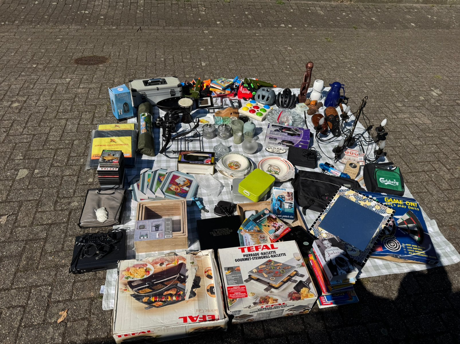Rommelmarkt spullen diverse nieuwe spullen, Ophalen