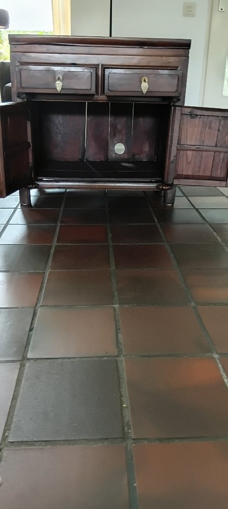 Chinees bijzet kastje, Ophalen