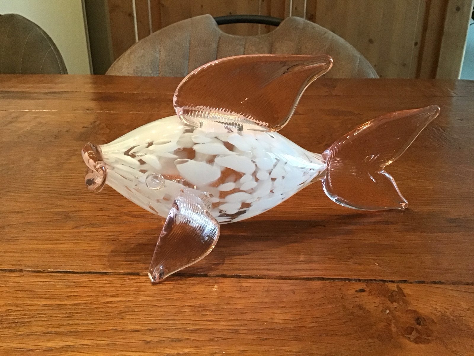 Glazen vis decoratie, zachtroze met wit, Antiek en Kunst, Ophalen