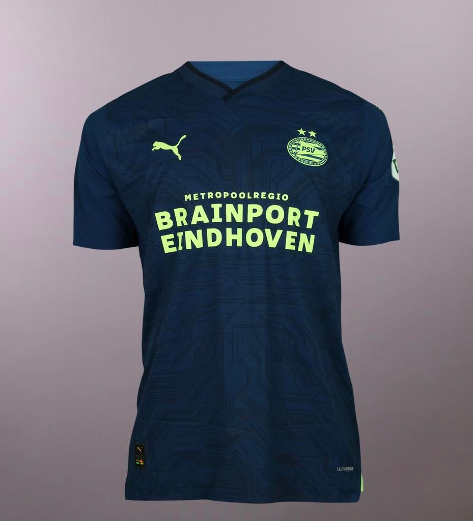 Groot aantal Matchworn en gesigneerde shirts., Verzamelen, Ophalen of Verzenden, Gebruikt, AZ, Shirt