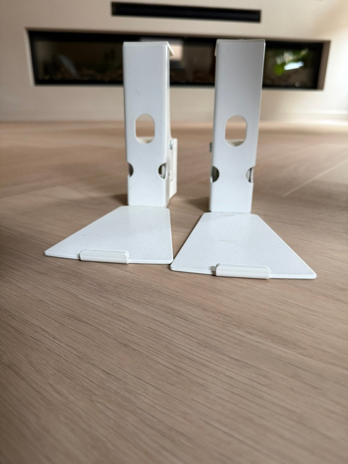Muursteunen sonos play 5 gen2, Ophalen, Gebruikt