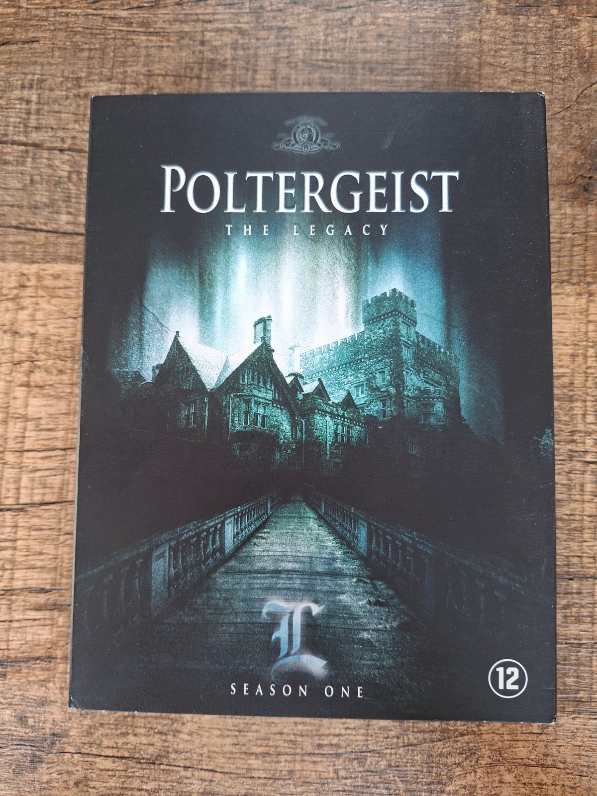 Poltergeist: The Legacy - Seizoen 1 (DVD), Cd's en Dvd's, Ophalen of Verzenden, Zo goed als nieuw, Science Fiction, Nederlands