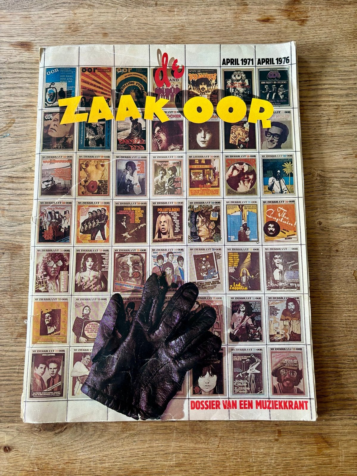 De Zaak Oor - Dossier van een Muziekkrant (1976), Ophalen of Verzenden, Gelezen, Artiest